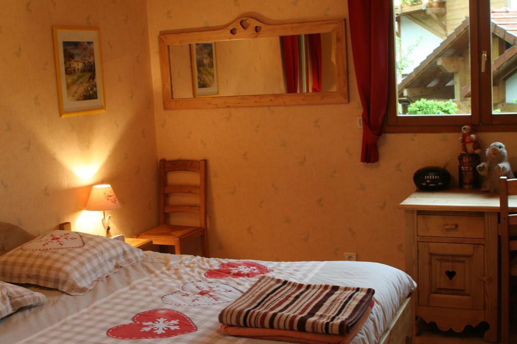 Chambre D'Hotes "Les Crets" Mercury-Gémilly Eksteriør bilde